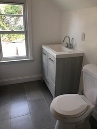 155 Marsden St, Springfield, MA 01109 photo 8