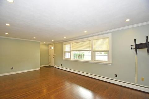 190 Hunting Rd, Needham, MA 02494 photo 3