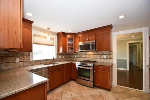 190 Hunting Rd, Needham, MA 02494 photo 5