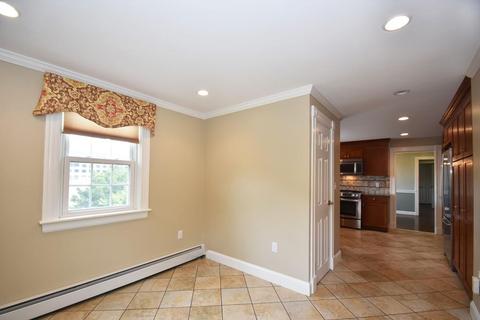 190 Hunting Rd, Needham, MA 02494 photo 8