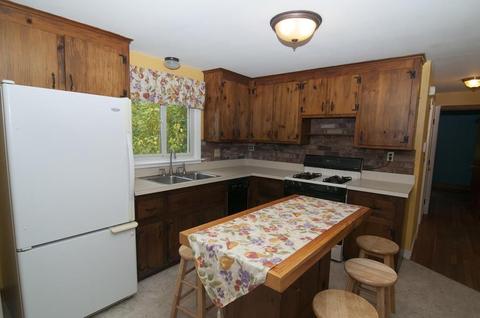 26 Schofield Dr, Franklin, MA 02038 photo 3