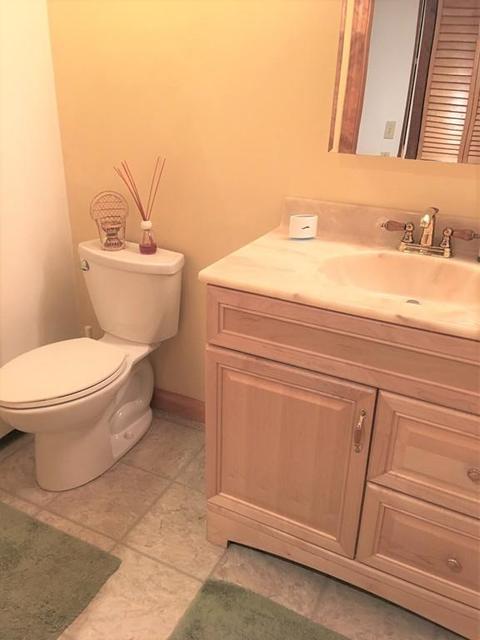 618 E 6th St, Boston, MA 02127 photo 13