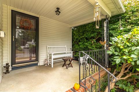 34 Winthrop Ave, Beverly, MA 01915 photo 3