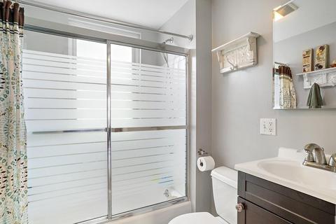106 College Ave #2, Somerville, MA 02144 photo 9