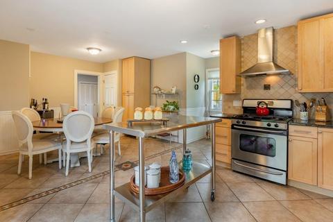 41 Forest St, Reading, MA 01867 photo 1