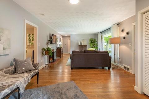41 Forest St, Reading, MA 01867 photo 5
