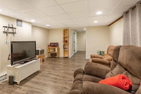 41 Forest St, Reading, MA 01867 photo 20