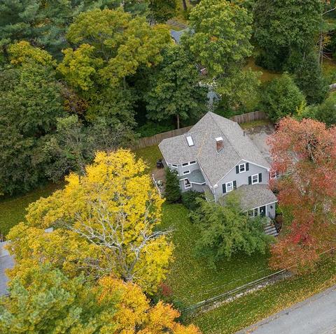 8 Oakley Rd, Dover, MA 02030 photo 2