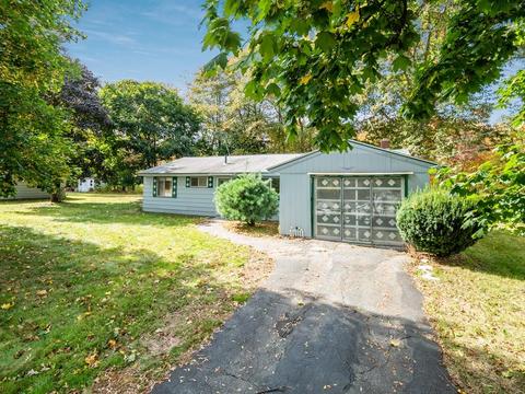 8 Durant Ave, Maynard, MA 01754 photo 2