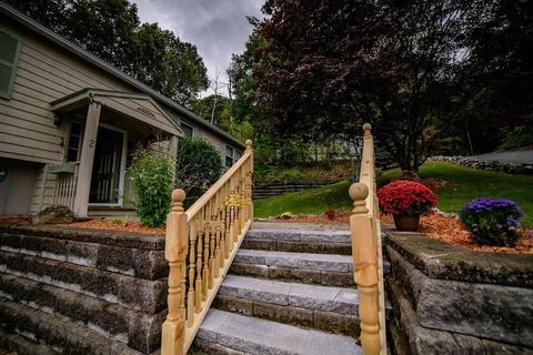 2 Benson Ave, Saugus, MA 01906 photo 1