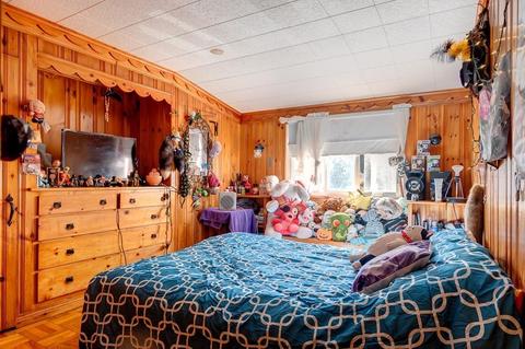 92 Pleasant St, Ware, MA 01082 photo 15