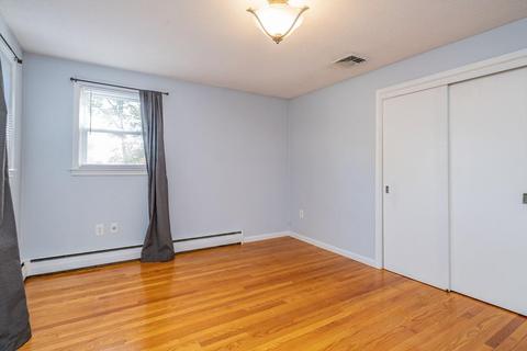 299 Forest Hls, Springfield, MA 01128 photo 28