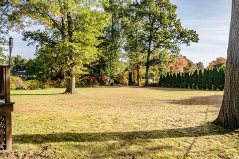 299 Forest Hls, Springfield, MA 01128 photo 4