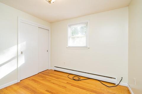 299 Forest Hls, Springfield, MA 01128 photo 26