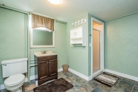 299 Forest Hls, Springfield, MA 01128 photo 30