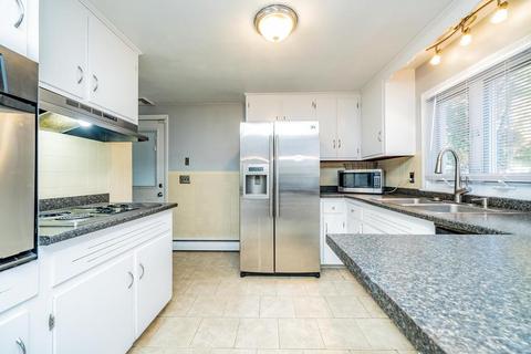 299 Forest Hls, Springfield, MA 01128 photo 13