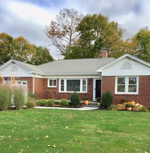 51 Park Ave, Webster, MA 01570 photo 2