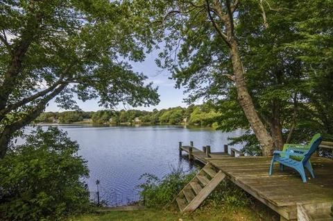 99 Pond View Dr, Barnstable, MA 02632 photo 1