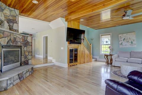 6 Brittany Ln, Atkinson, NH 03811 photo 14