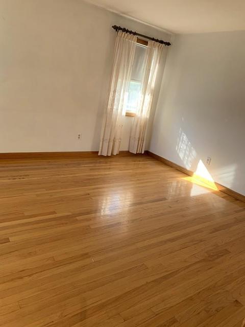 860 Meadow, Chicopee, MA 01013 photo 11