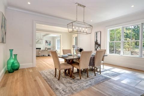 110 Cliff Rd, Wellesley, MA 02481 photo 13