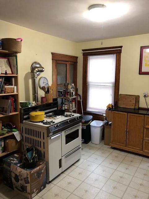 3 Hyannis Pl, Worcester, MA 01604 photo 4