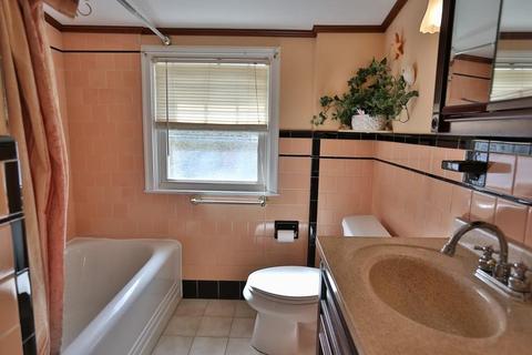 237 Milton, Fall River, MA 02720 photo 19