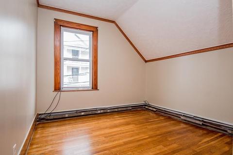 97 Canonicus St, Fall River, MA 02723 photo 10