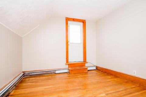 97 Canonicus St, Fall River, MA 02723 photo 14