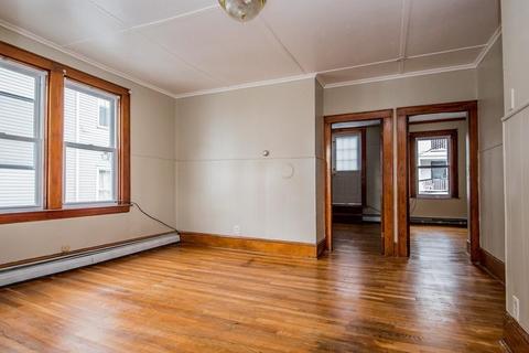 97 Canonicus St, Fall River, MA 02723 photo 7
