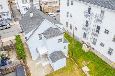 97 Canonicus St, Fall River, MA 02723 photo 2
