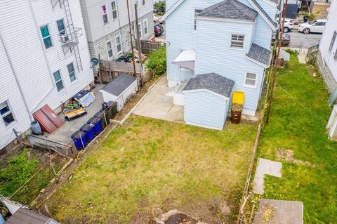 97 Canonicus St, Fall River, MA 02723 photo 3