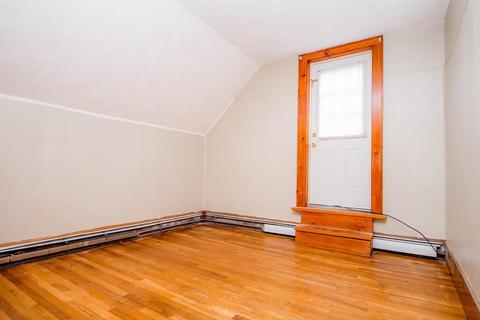 97 Canonicus St, Fall River, MA 02723 photo 13