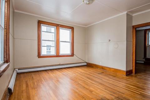 97 Canonicus St, Fall River, MA 02723 photo 6