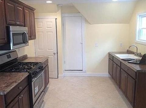 210 E Main St, Avon, MA 02322 photo 5