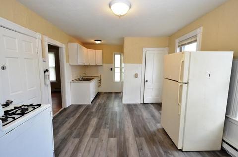 71 Esther St, Worcester, MA 01607 photo 4