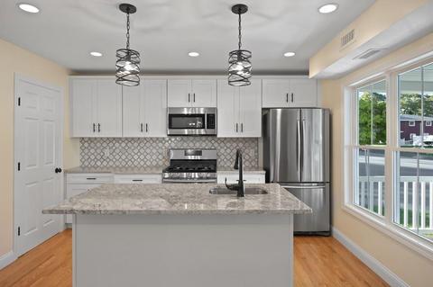 71 Poplar St #A, Danvers, MA 01923 photo 2