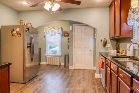 2004 Wilbraham Rd, Springfield, MA 01129 photo 4