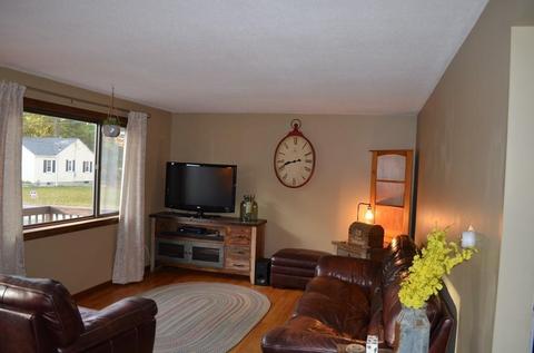 6 Drumlin Rd, Springfield, MA 01108 photo 6