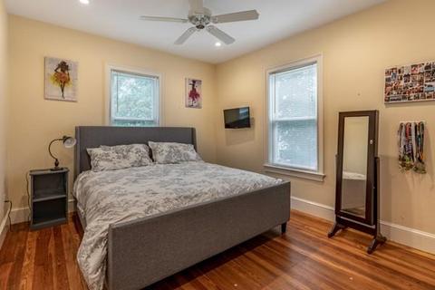 68 Mapleton St, Brighton, MA 02135 photo 17