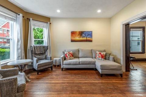 68 Mapleton St, Brighton, MA 02135 photo 5