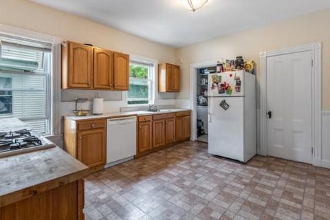 68 Mapleton St, Brighton, MA 02135 photo 27