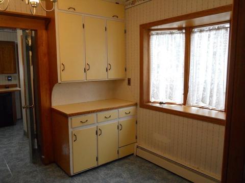 46 Harkness Ave, Springfield, MA 01118 photo 4