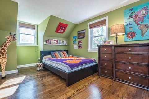 1325 Pleasant St, Worcester, MA 01602 photo 30