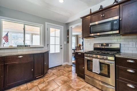 1325 Pleasant St, Worcester, MA 01602 photo 19