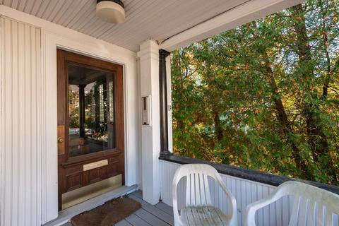 10 Richardson Ave #E, Wakefield, MA 01880 photo 2