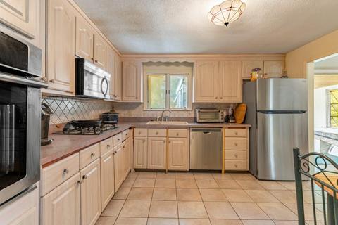 6 Morningside Dr, Beverly, MA 01915 photo 9