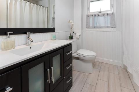 8 Stanton St, Saugus, MA 01906 photo 18
