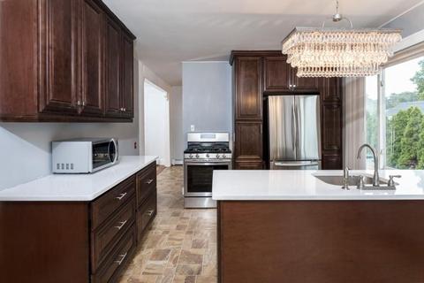 8 Stanton St, Saugus, MA 01906 photo 7
