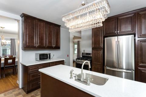 8 Stanton St, Saugus, MA 01906 photo 1